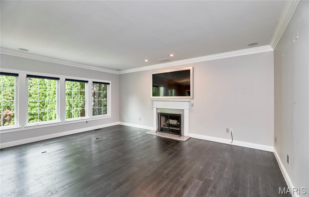 264 Greenshire Lane Property Photo 10