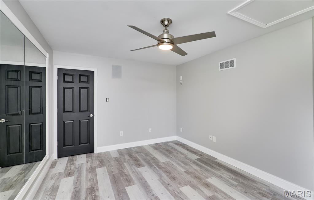 264 Greenshire Lane Property Photo 22