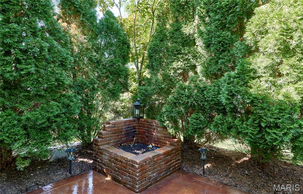 264 Greenshire Lane Property Photo 35