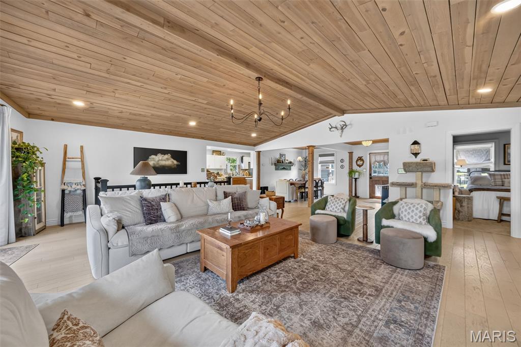 10359 Mallard Road Property Photo 8