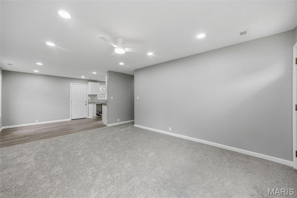 208 Elm Street Property Photo 5