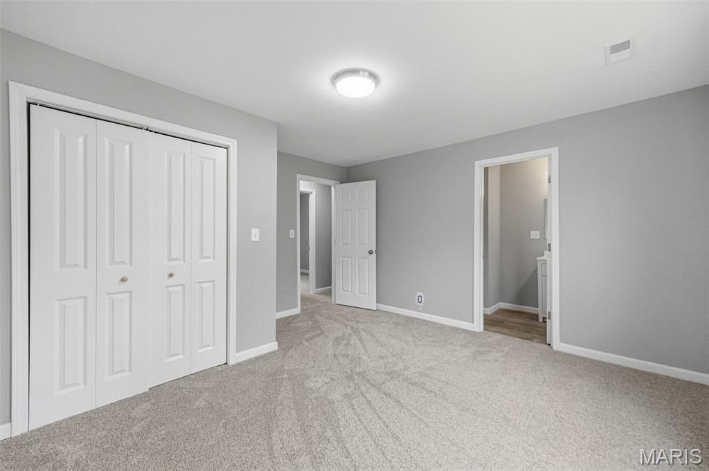 208 Elm Street Property Photo 9
