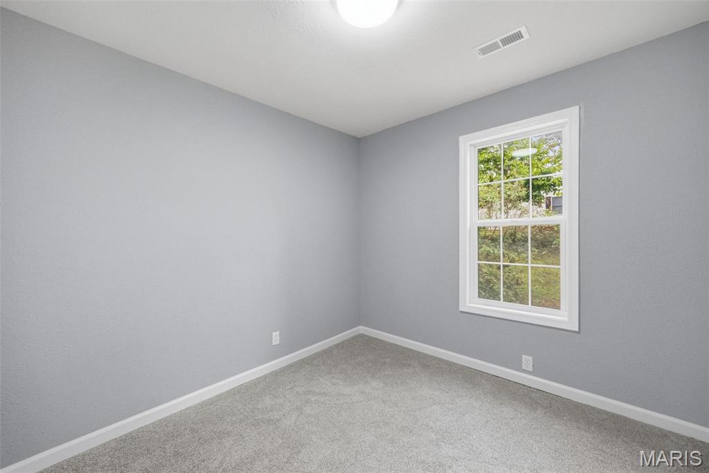 208 Elm Street Property Photo 14