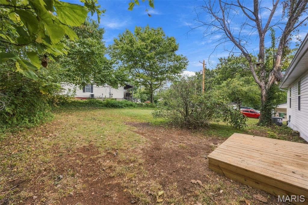 208 Elm Street Property Photo 23