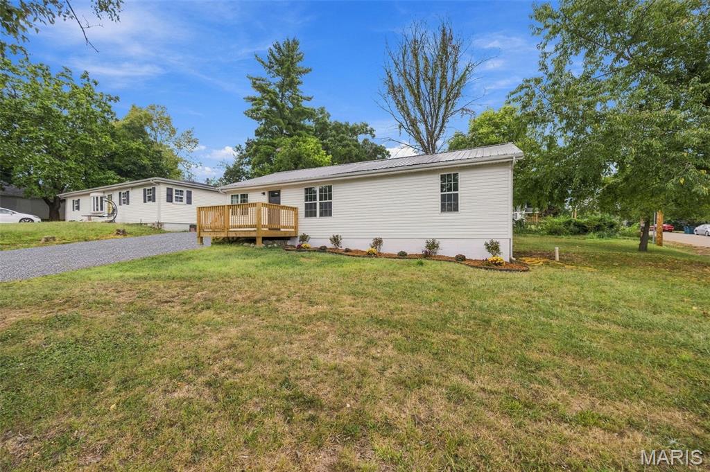 208 Elm Street Property Photo 28