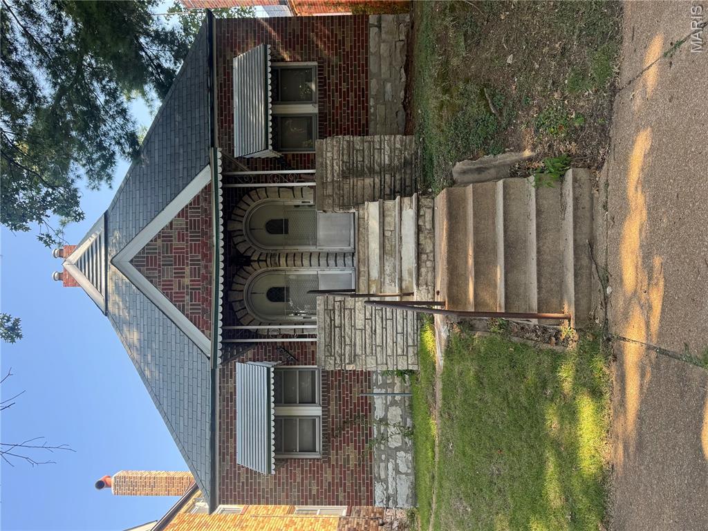 5011 Pernod Avenue Property Photo 1