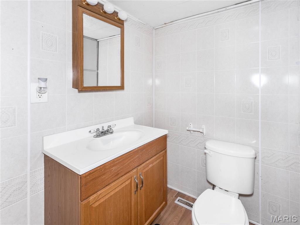 112 Schmidt Street Property Photo 34