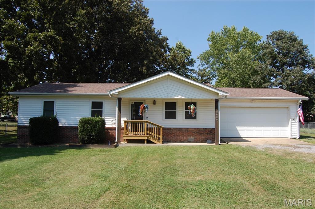 2609 W Susan Place