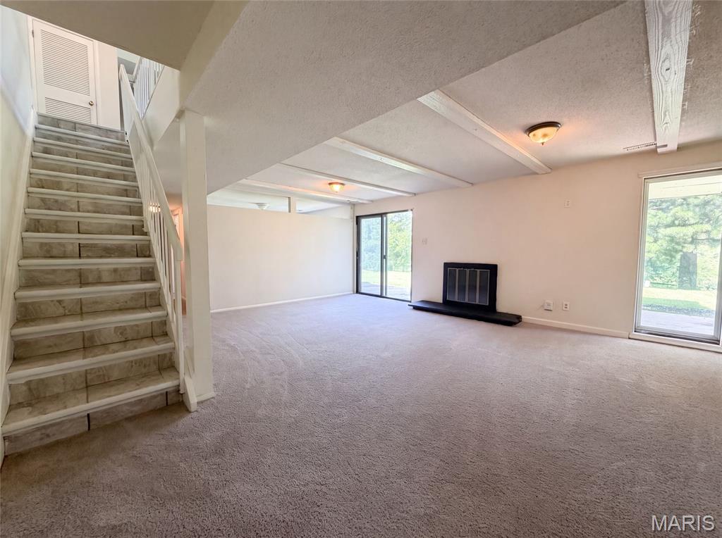 5277 Suntrail Drive Property Photo 3