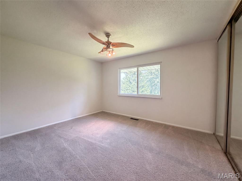 5277 Suntrail Drive Property Photo 4