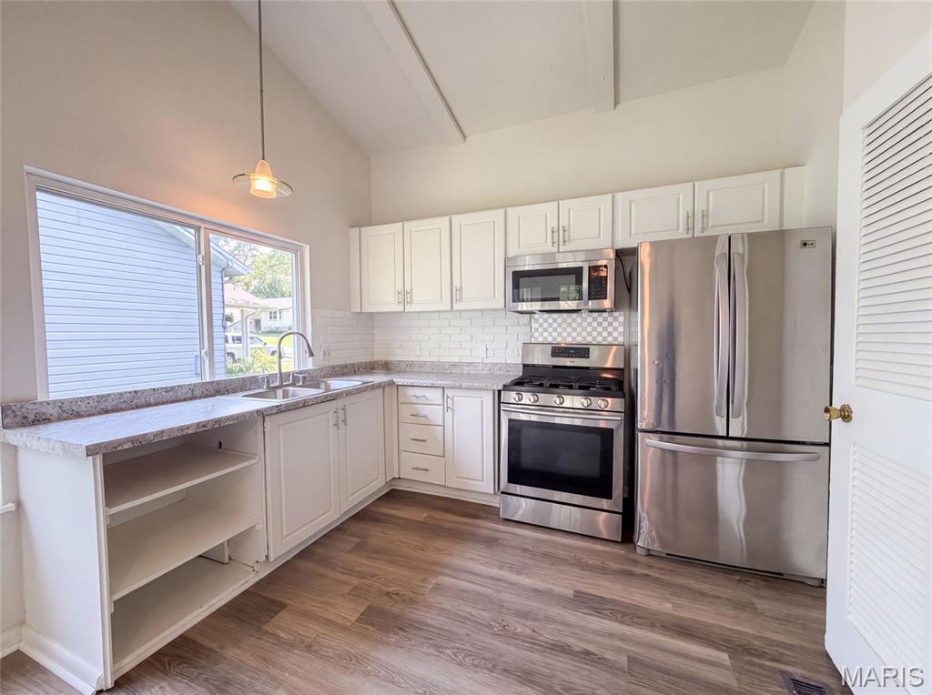 5277 Suntrail Drive Property Photo 6