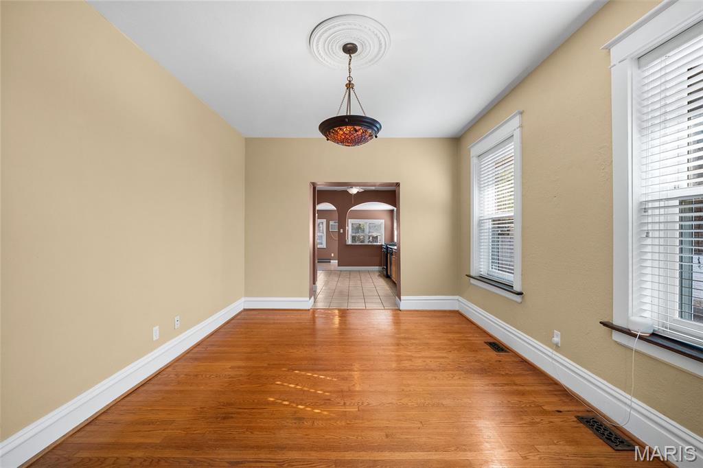 5347 Devonshire Avenue Property Photo 12