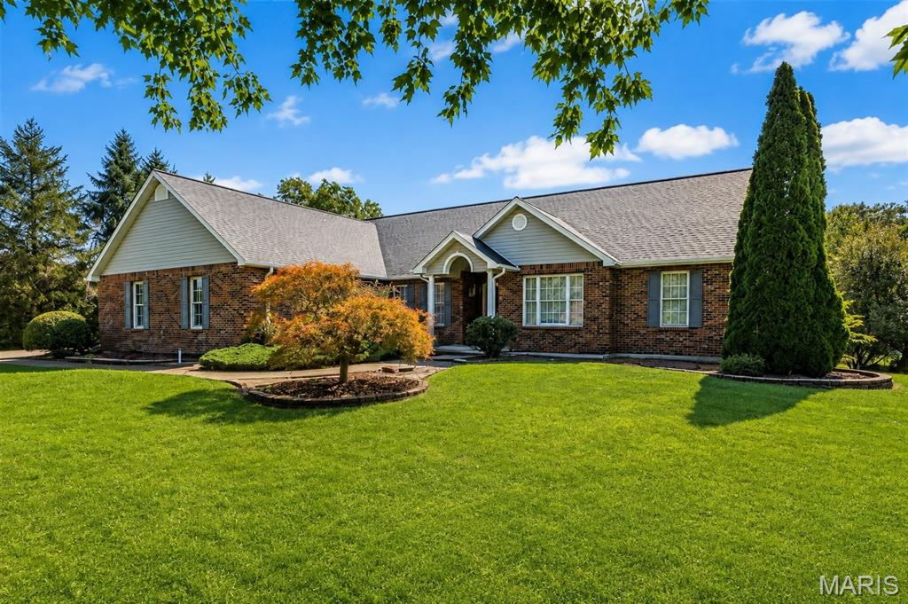 228 Lakeview Drive