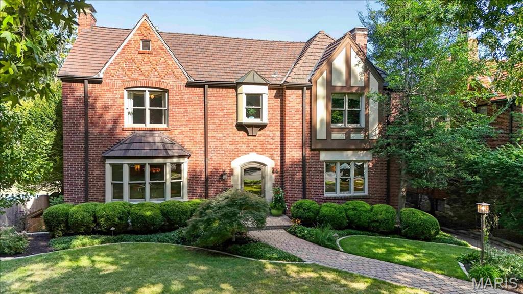 44 Broadview Drive Property Photo 1