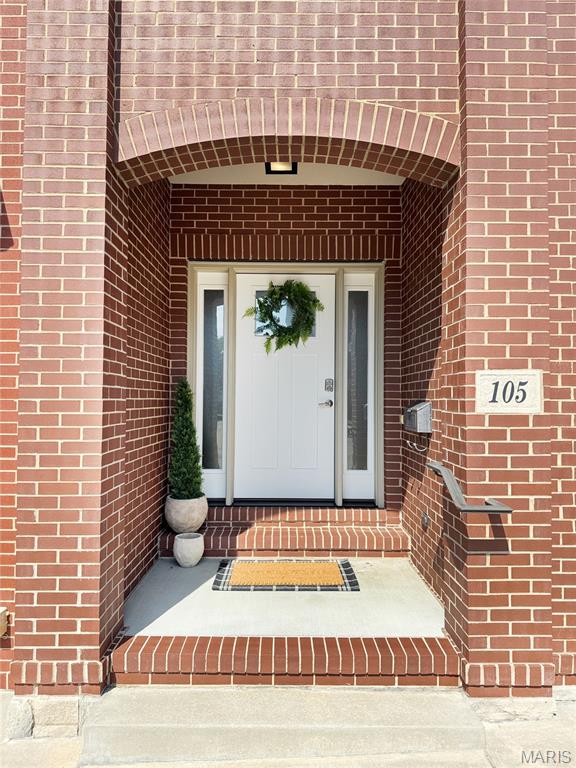105 E Main Street Property Photo 7