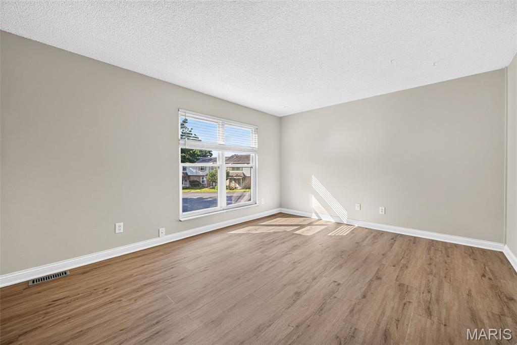 13391 Hiddendale Lane Property Photo 8