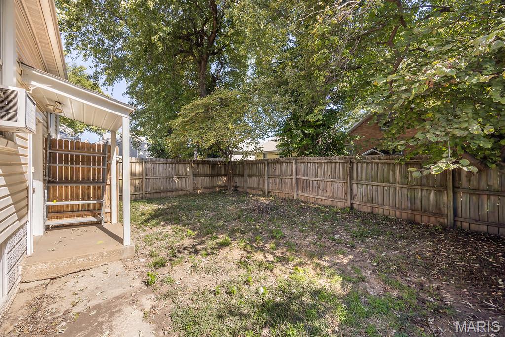 220 S Myrtle Street Property Photo 22