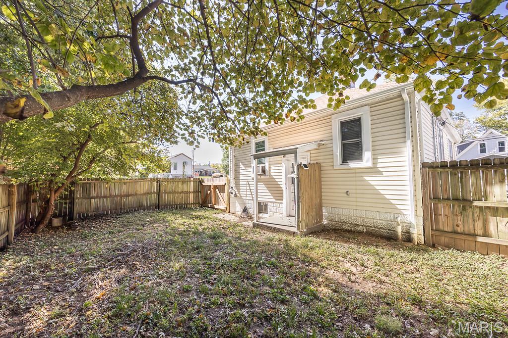 220 S Myrtle Street Property Photo 23
