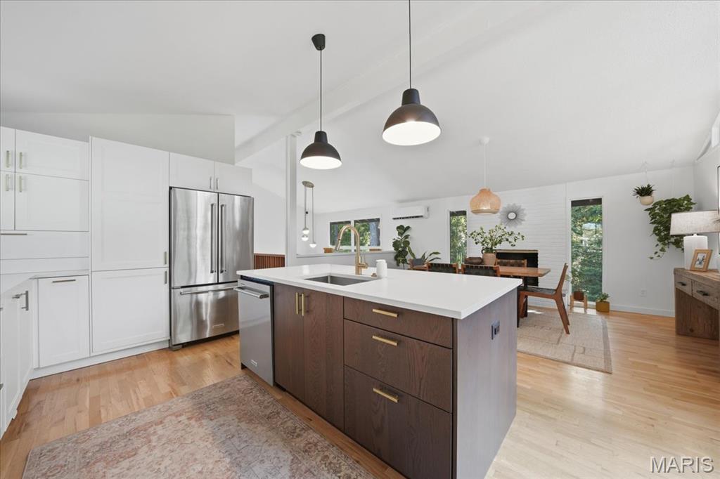 707 Genteman Road Property Photo 10
