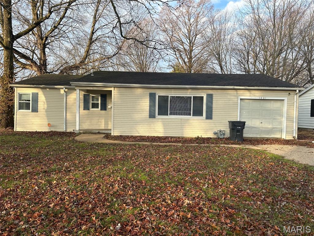 1601 Foster Drive