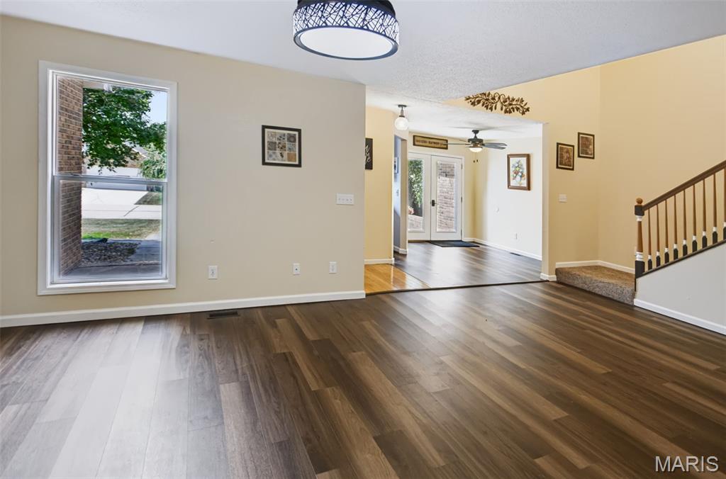 1003 Angela Court Property Photo 13