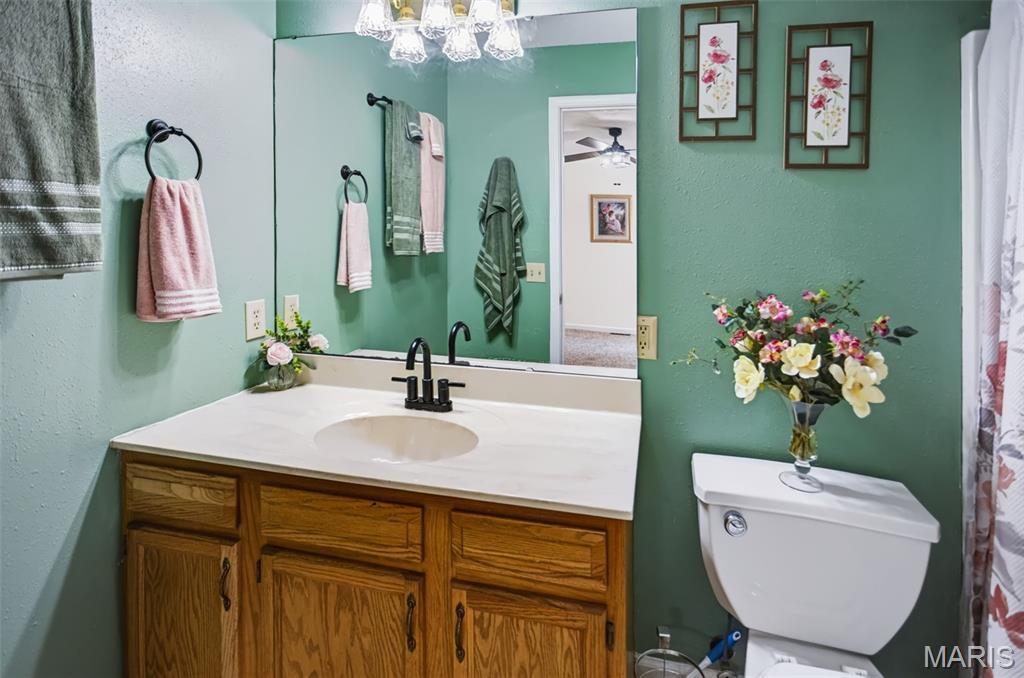 1003 Angela Court Property Photo 19