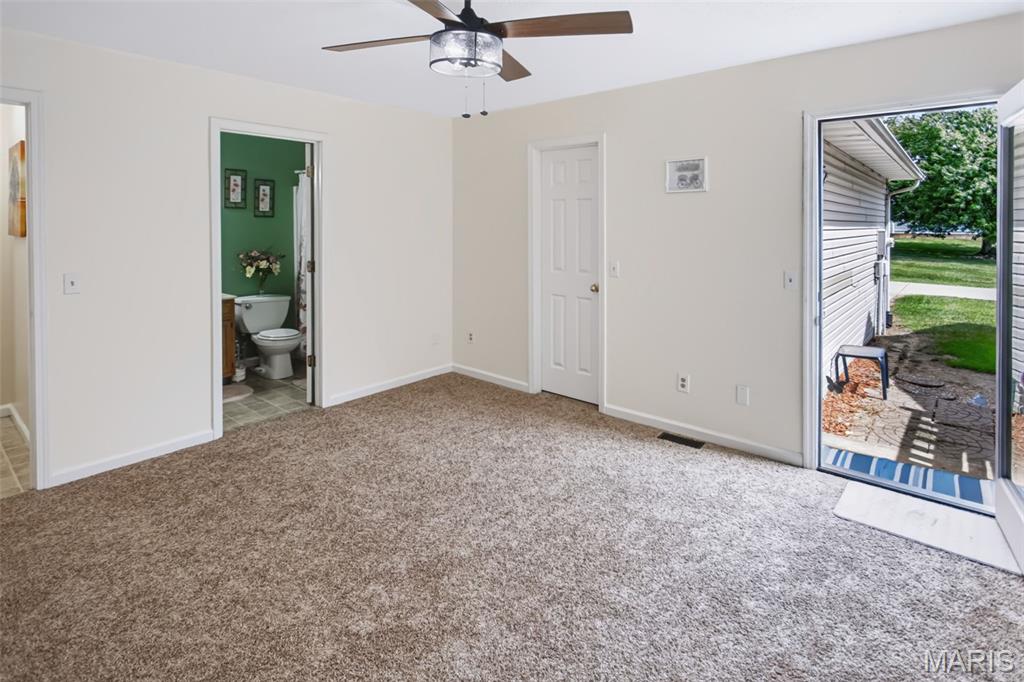 1003 Angela Court Property Photo 20