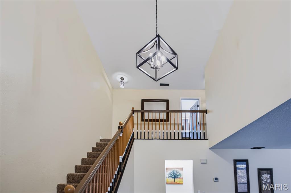 1003 Angela Court Property Photo 29