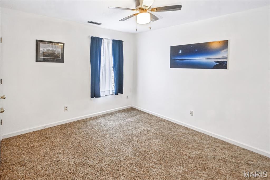 1003 Angela Court Property Photo 35