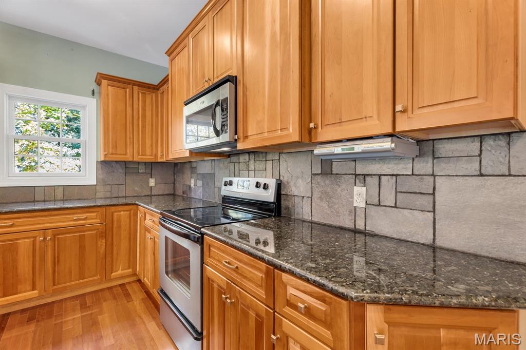 106 N Kings Road Property Photo 11