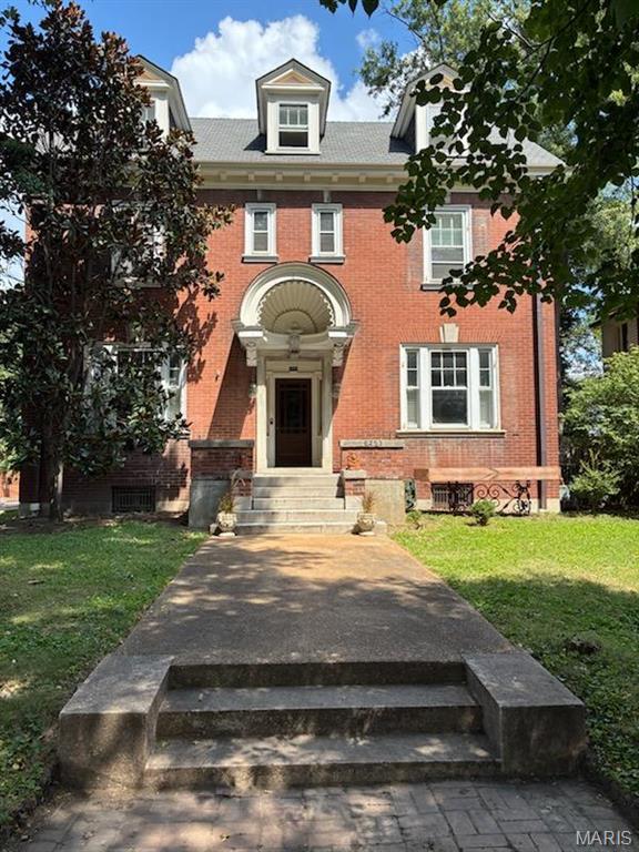 6253 Washington Avenue Property Photo 1