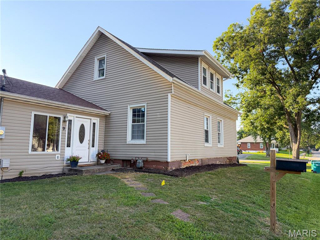 9 S Hickory Street Property Photo 1