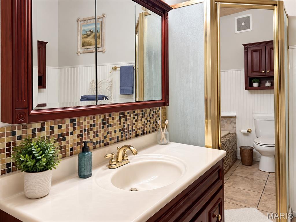 9 S Hickory Street Property Photo 10