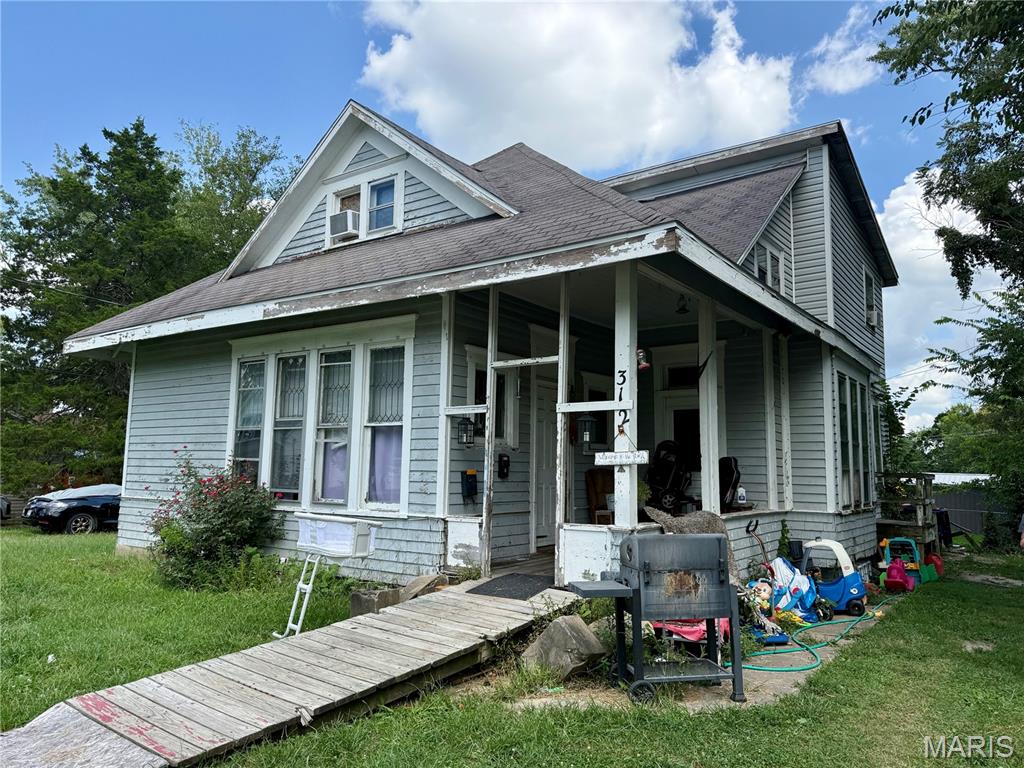 312 Mckinley Avenue Property Photo 1