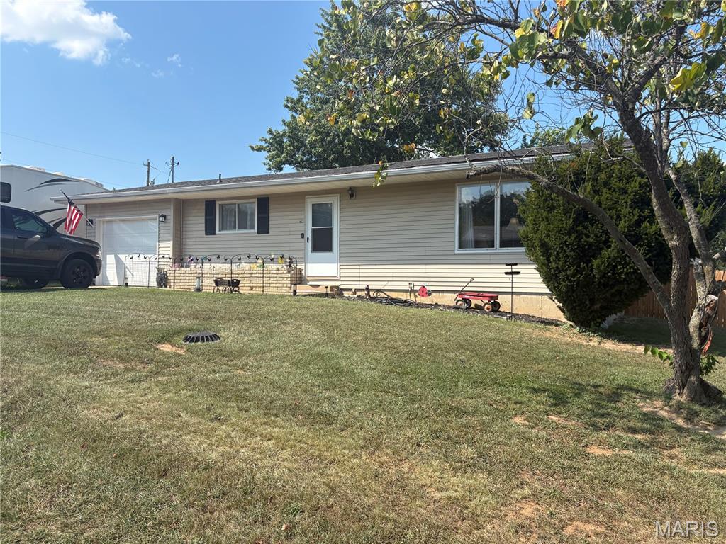 1106 W Acuff Street Property Photo 1
