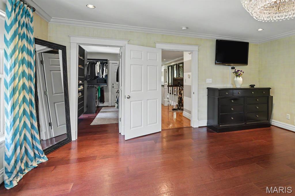 111 Edwin Avenue Property Photo 33