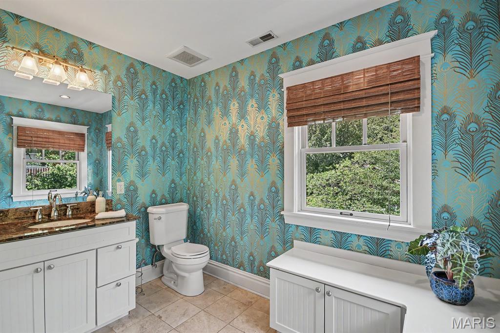 111 Edwin Avenue Property Photo 39