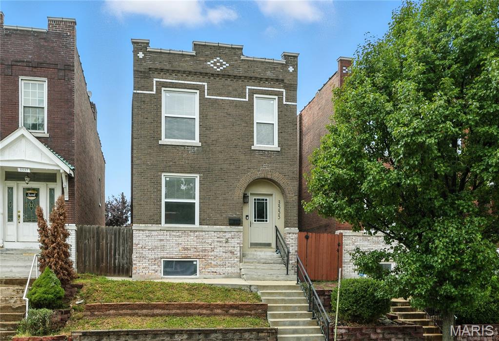 3555 S Spring Avenue Property Photo 1