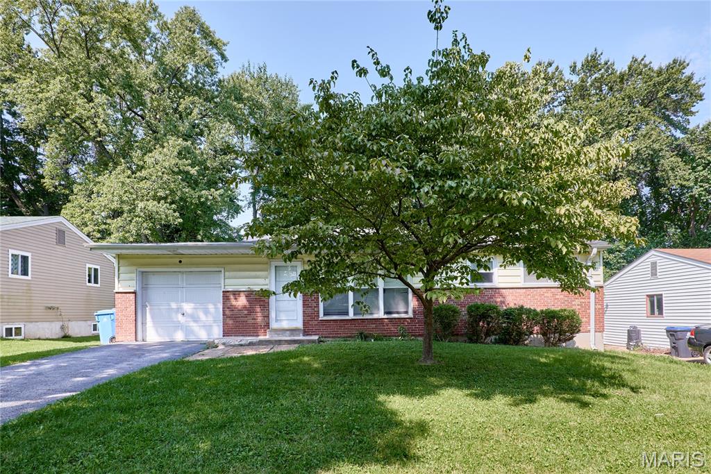 145 Clearview Drive Property Photo 1