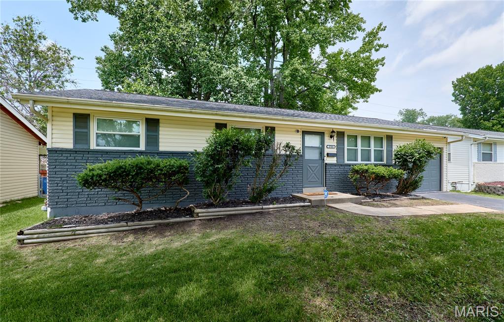 2745 Benne Drive Property Photo 2