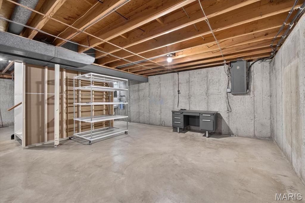 1608 Daleview Street Property Photo 38