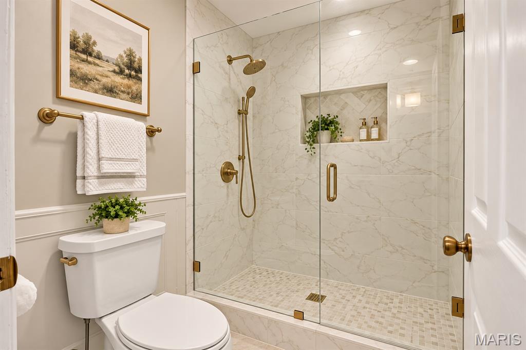 184 Gunston Hall Court Property Photo 23