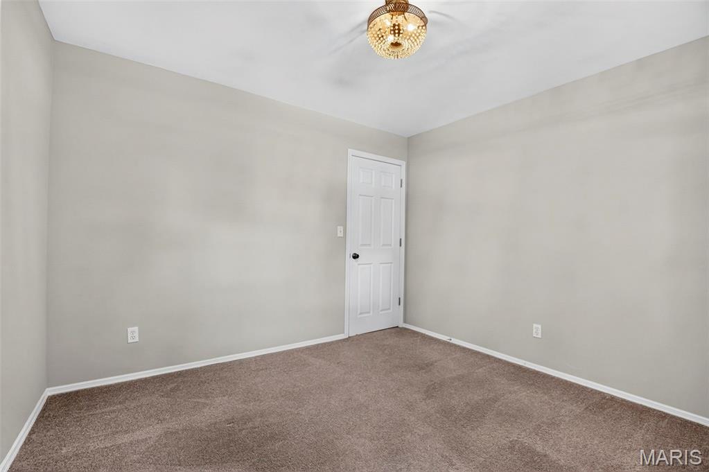 184 Gunston Hall Court Property Photo 29