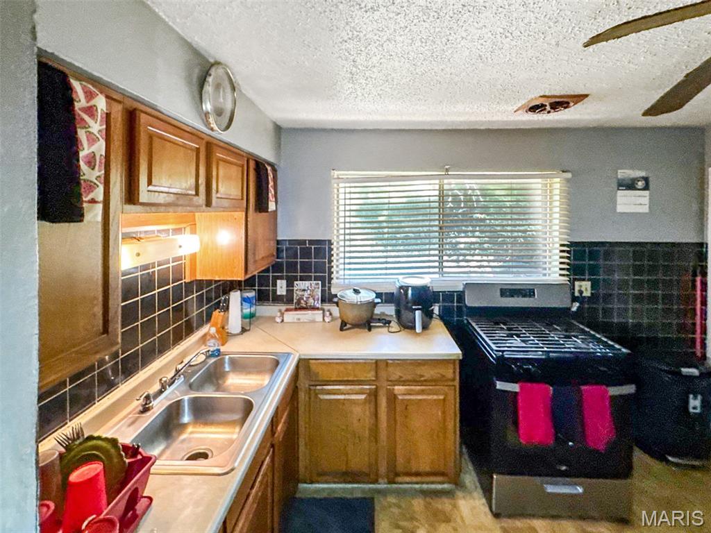 1129 Walker Avenue Property Photo 7