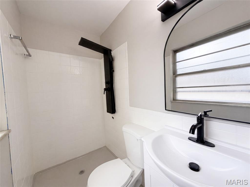 4358 Rhine Drive Property Photo 6