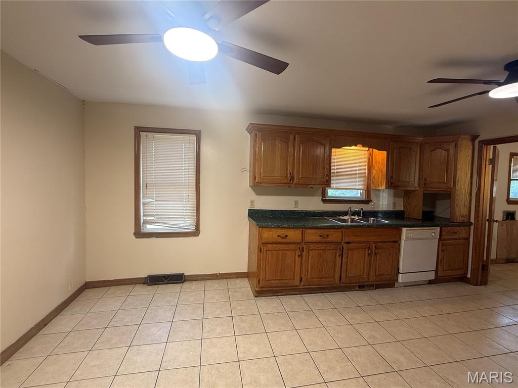 1013 State B Highway Property Photo 5