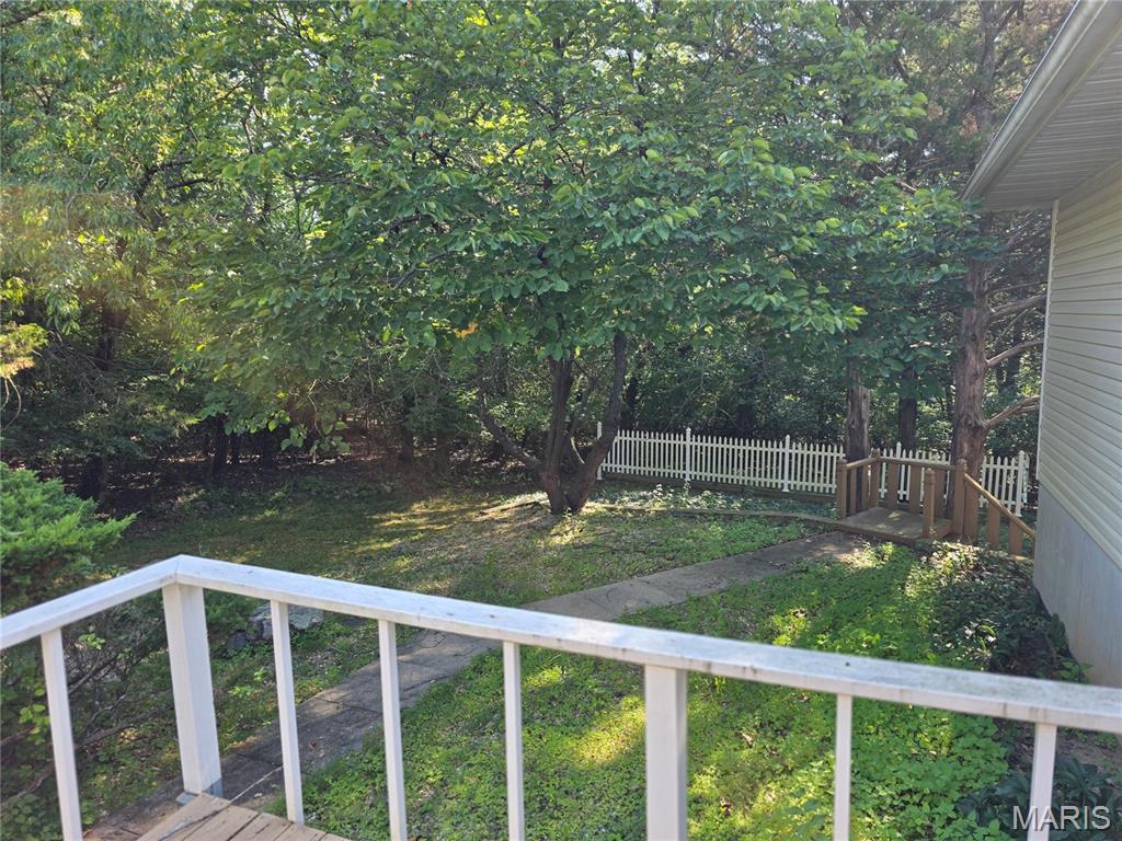 606 Greentree Road Property Photo 3
