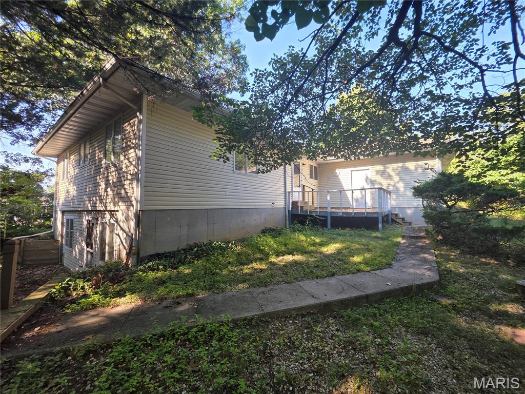 606 Greentree Road Property Photo 4