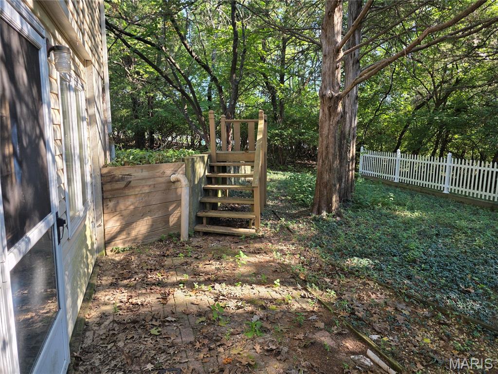 606 Greentree Road Property Photo 6
