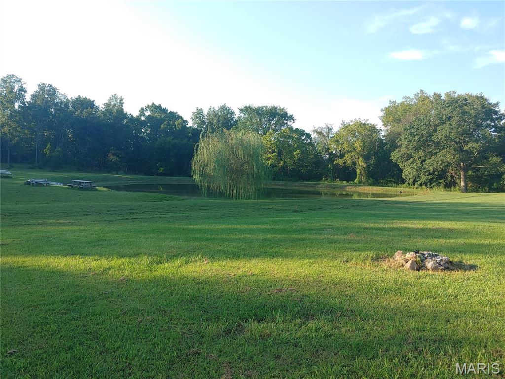 18513 Highway N Property Photo 7